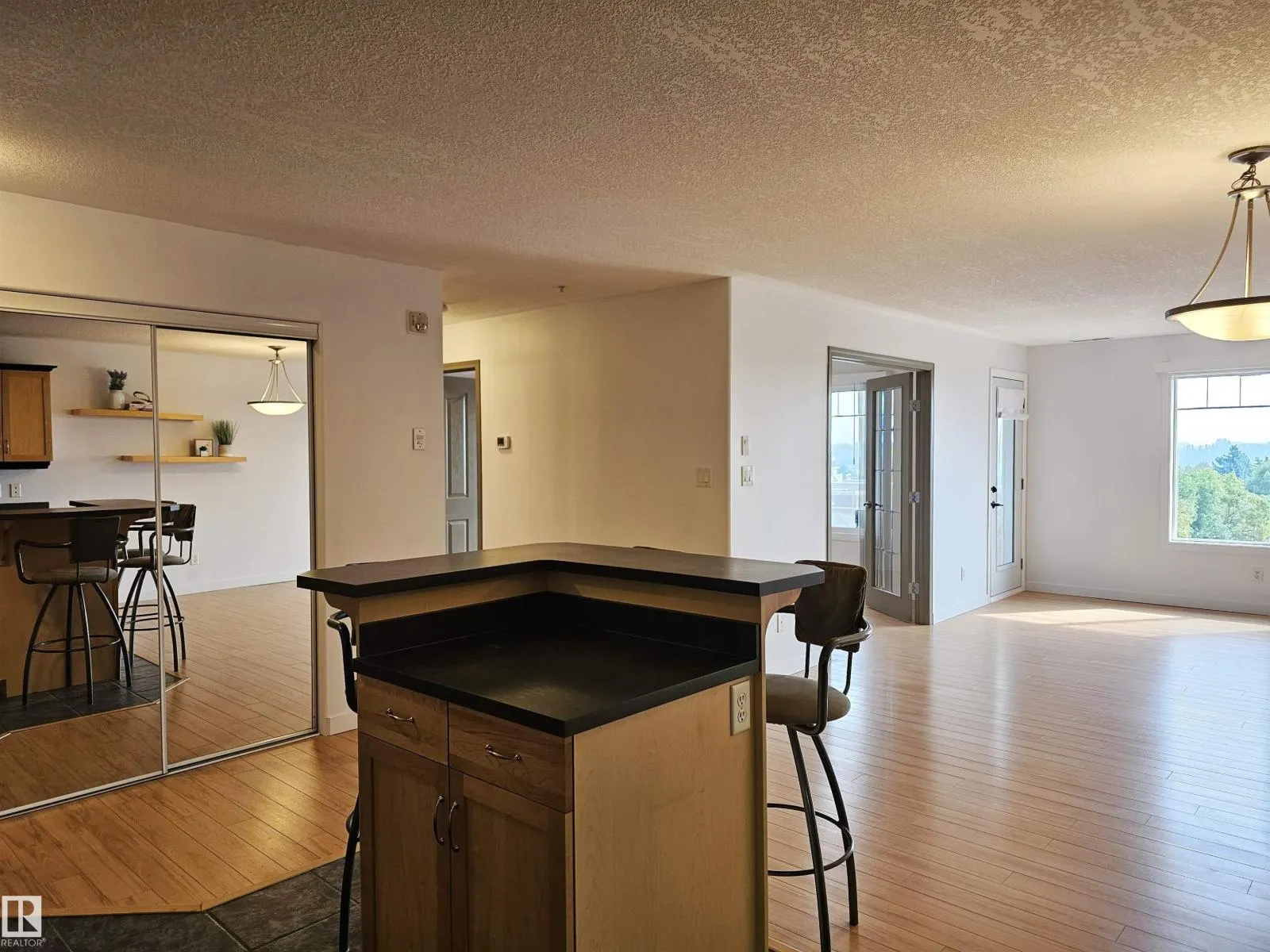 #429 78A MCKENNEY AV