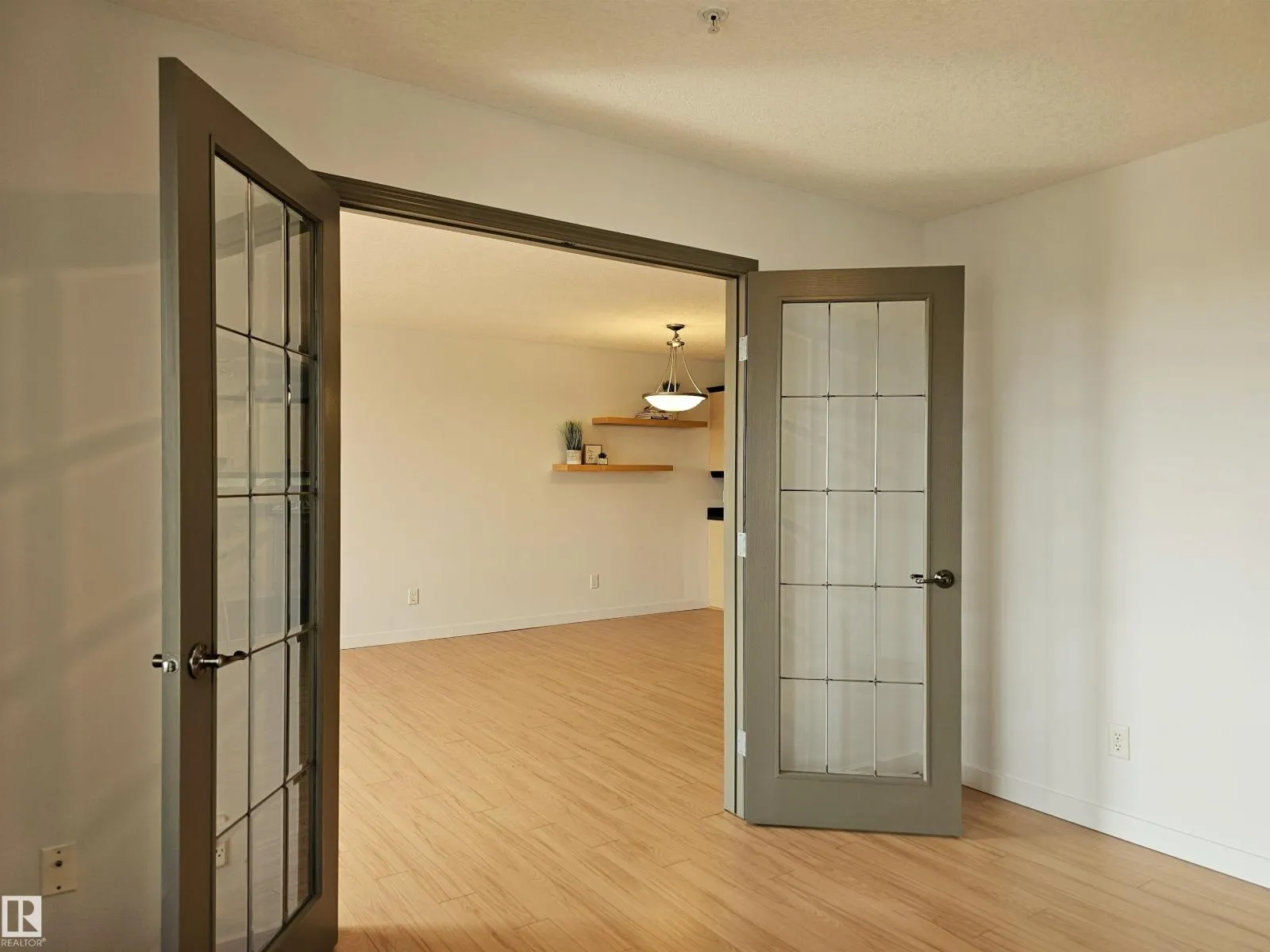 #429 78A MCKENNEY AV