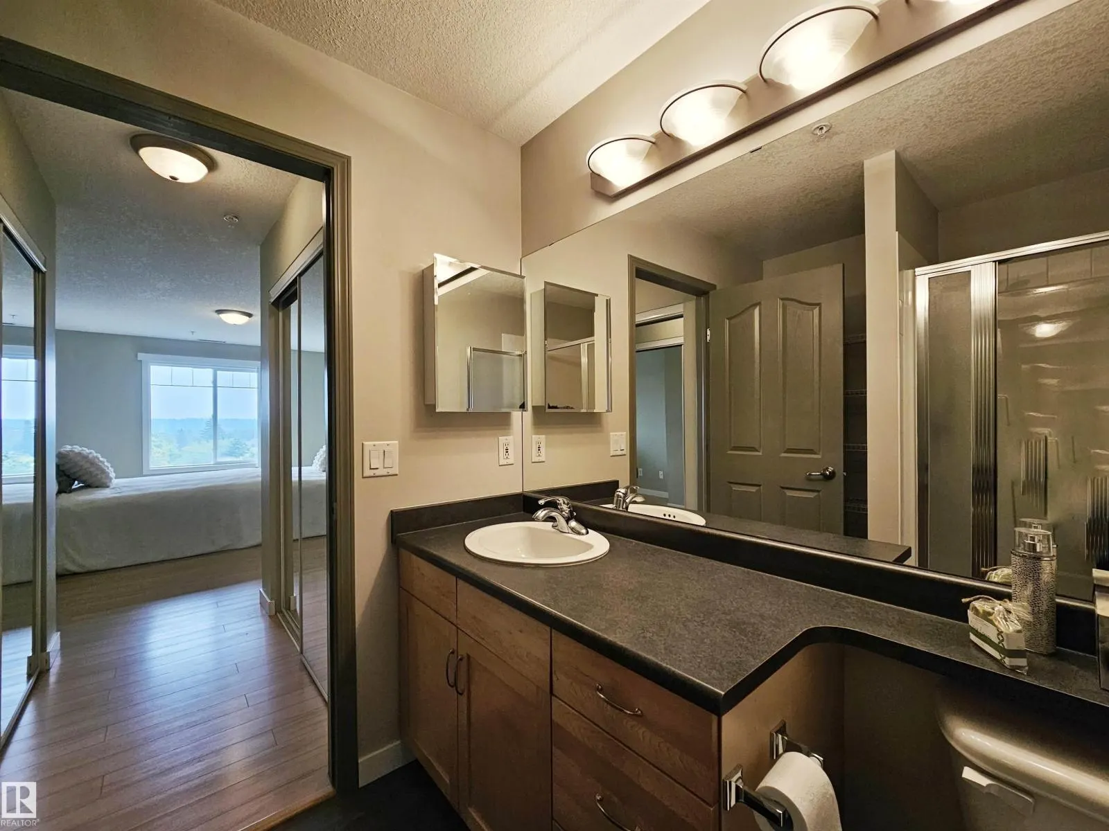#429 78A MCKENNEY AV