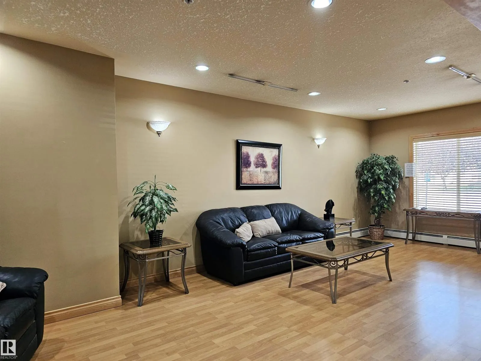 #429 78A MCKENNEY AV