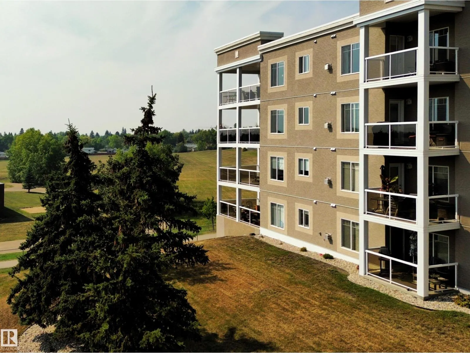 #429 78A MCKENNEY AV