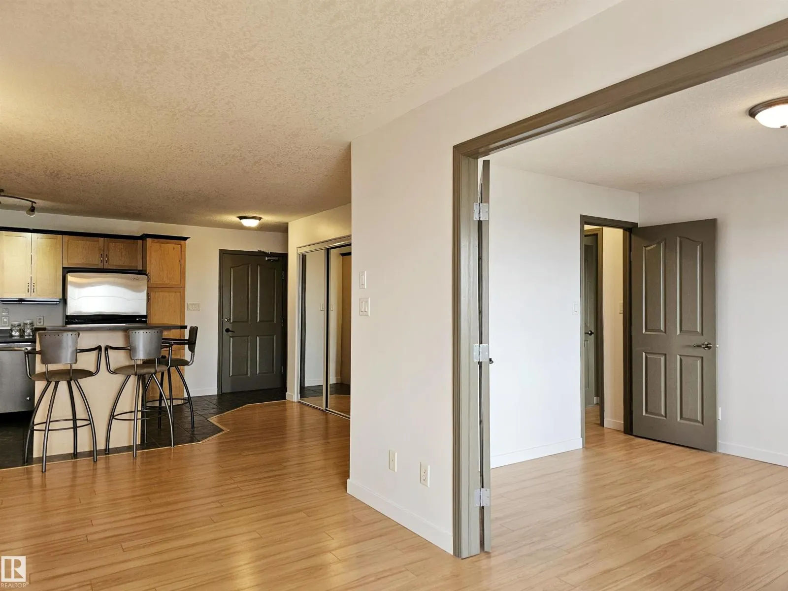 #429 78A MCKENNEY AV