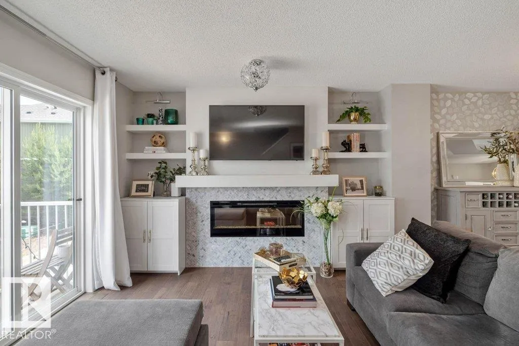 #41 7385 EDGEMONT WY NW