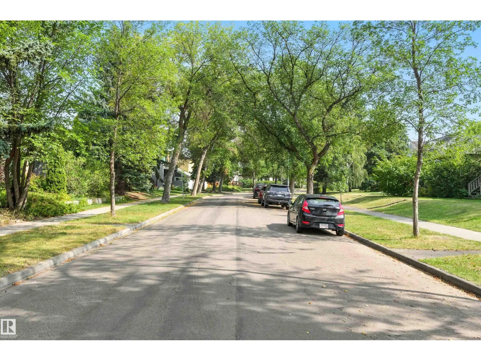7744 86 AV NW NW