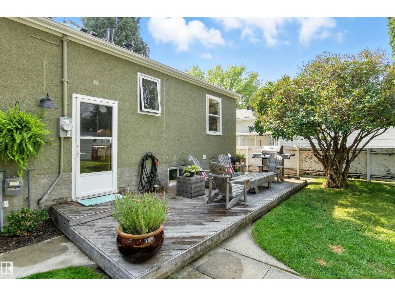 7744 86 AV NW NW