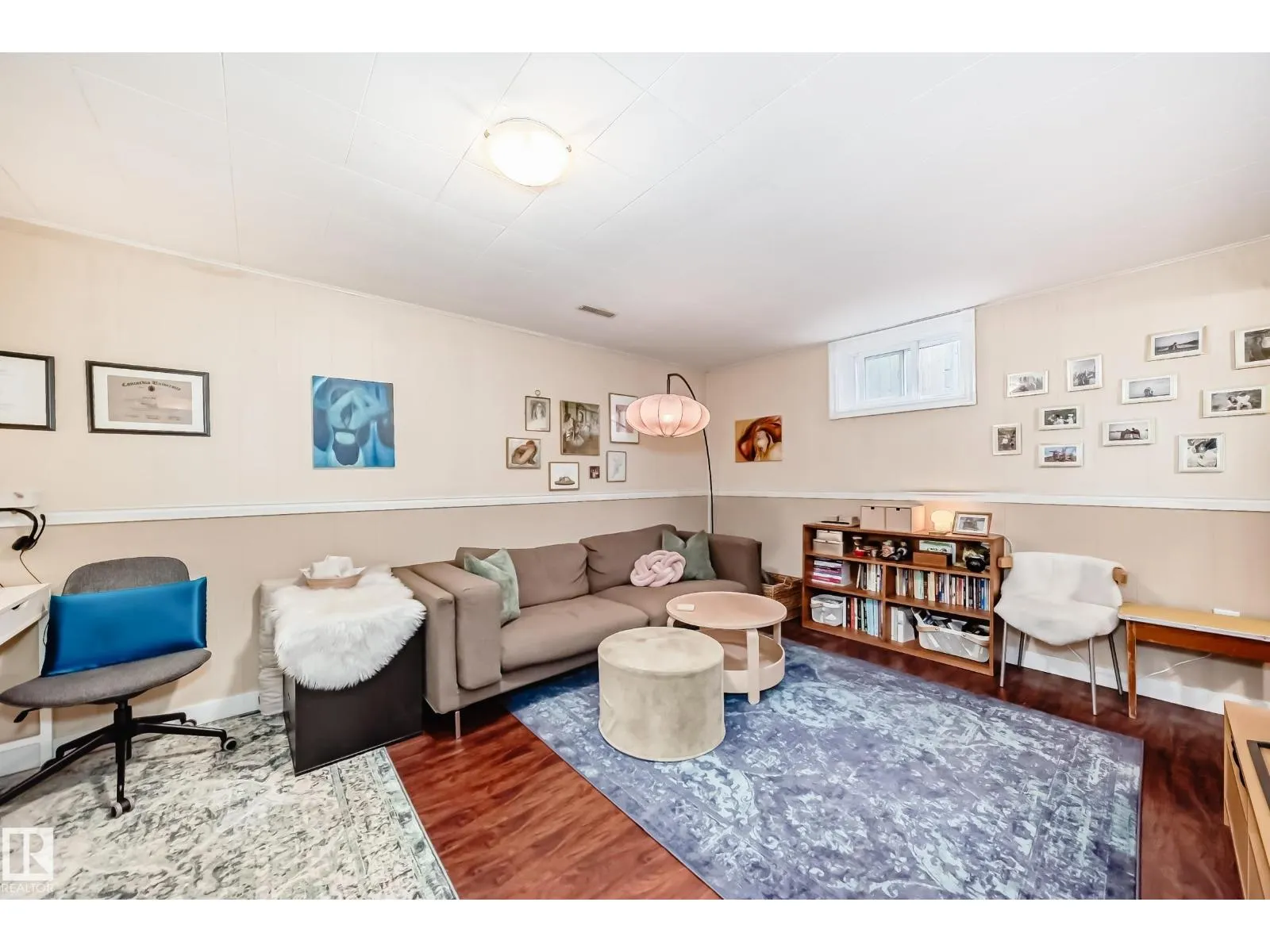 9816 63 AV NW