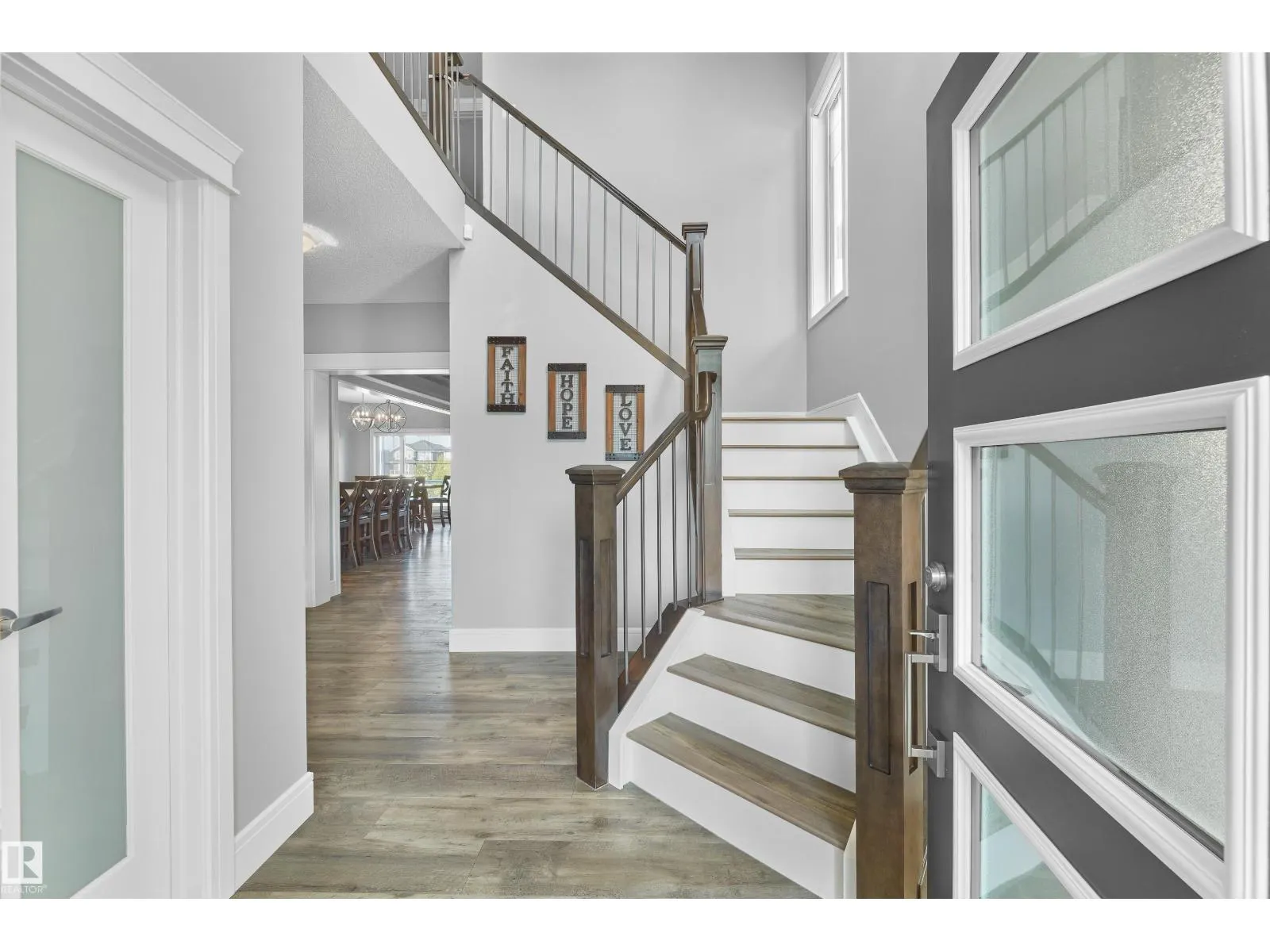 9812 222 ST NW