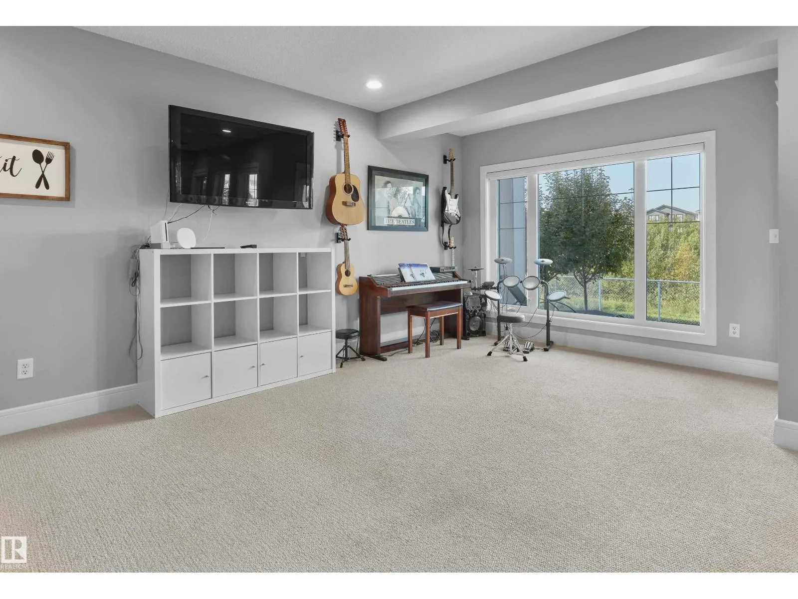 9812 222 ST NW
