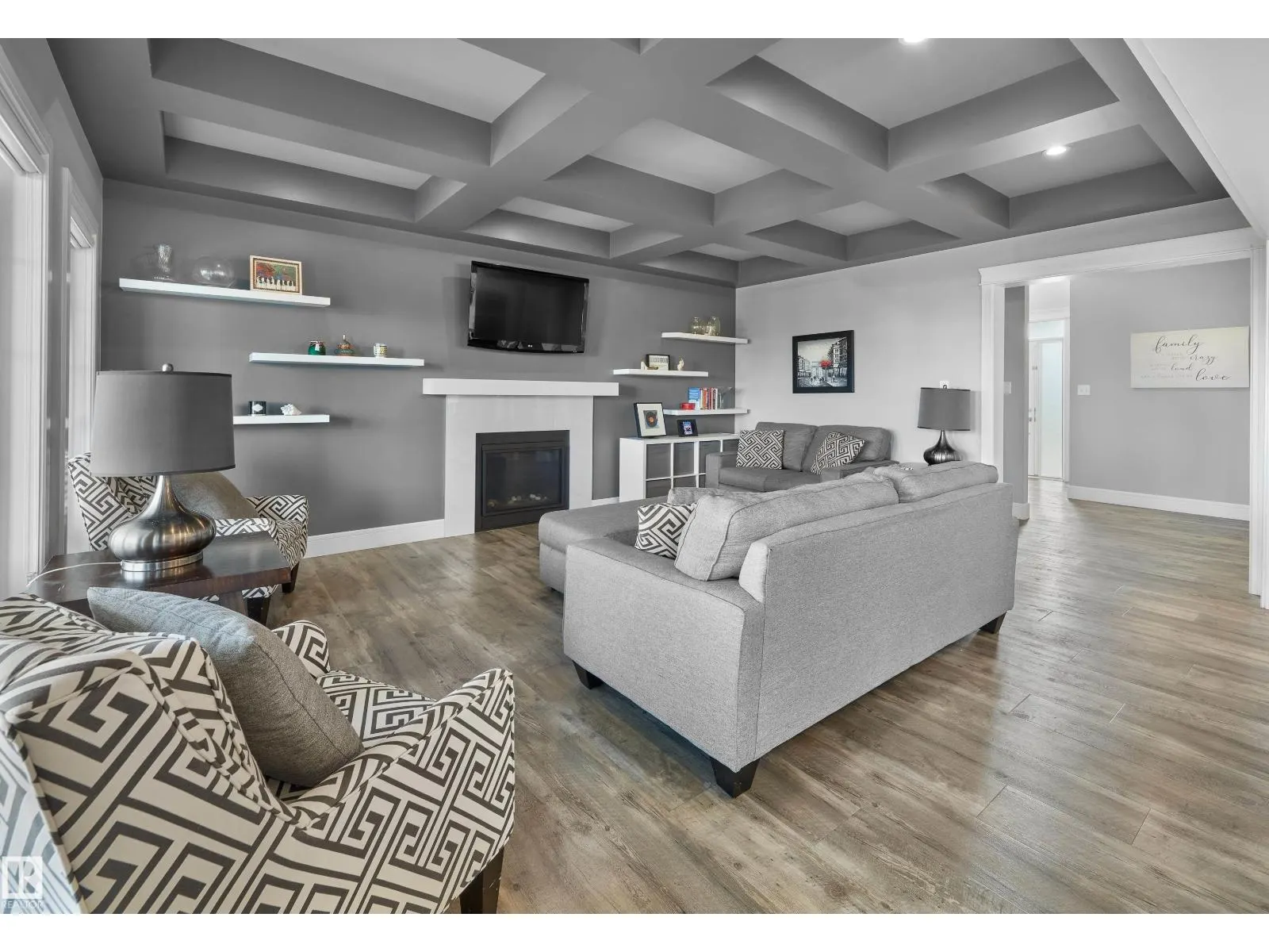 9812 222 ST NW