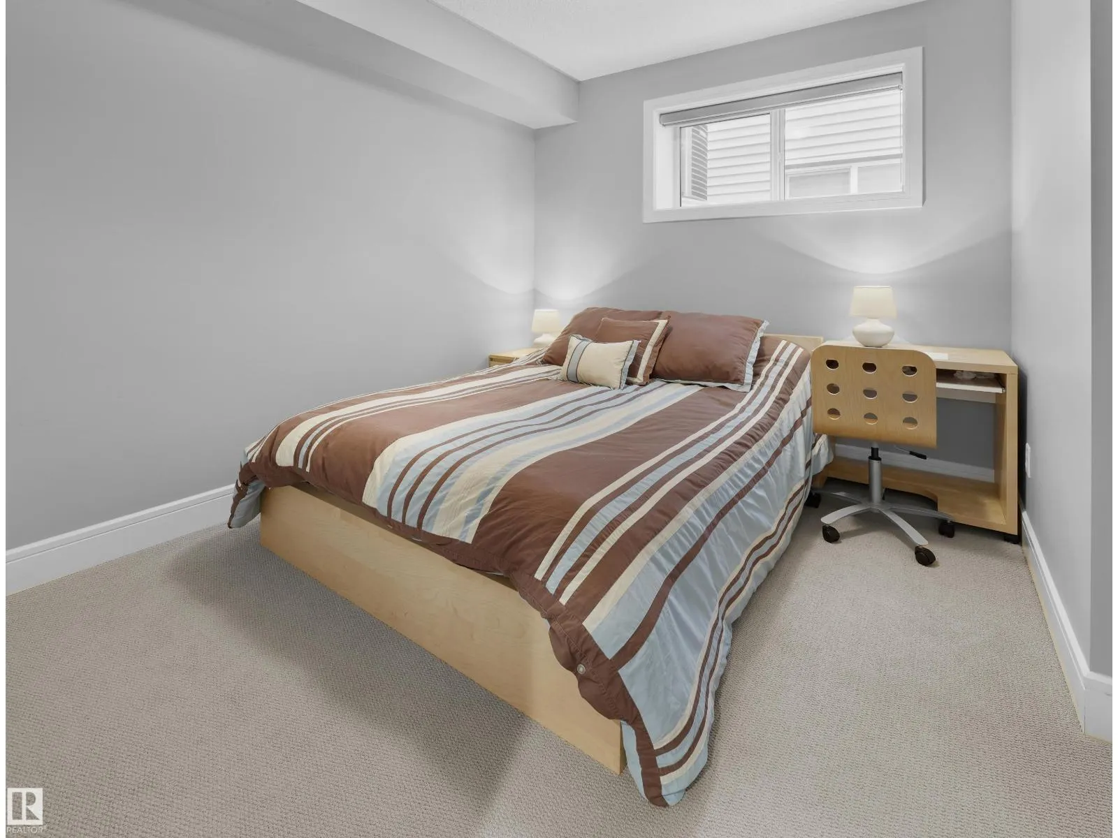 9812 222 ST NW
