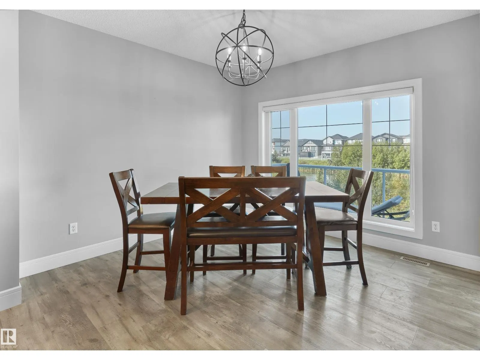 9812 222 ST NW
