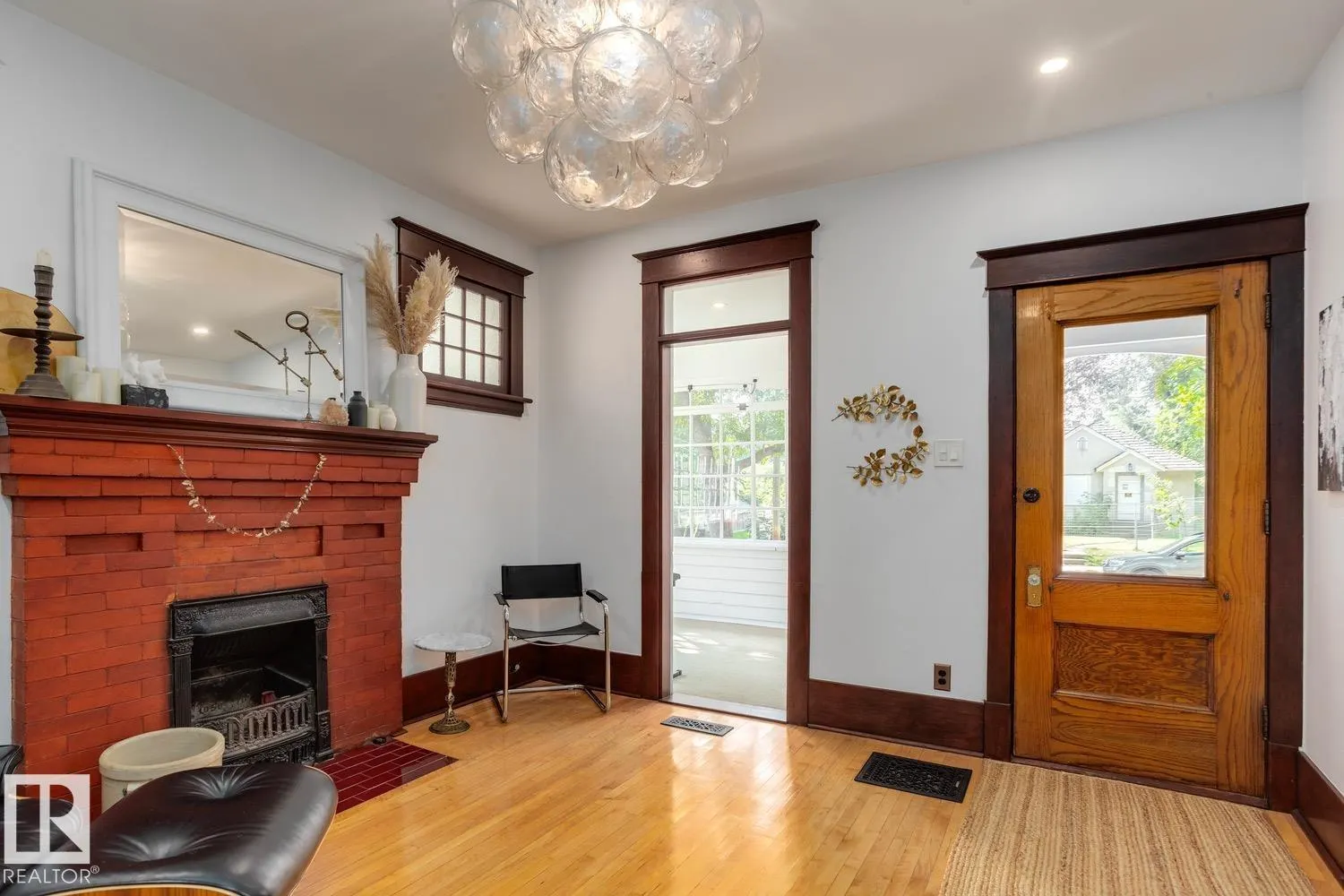 11119 60 ST NW NW