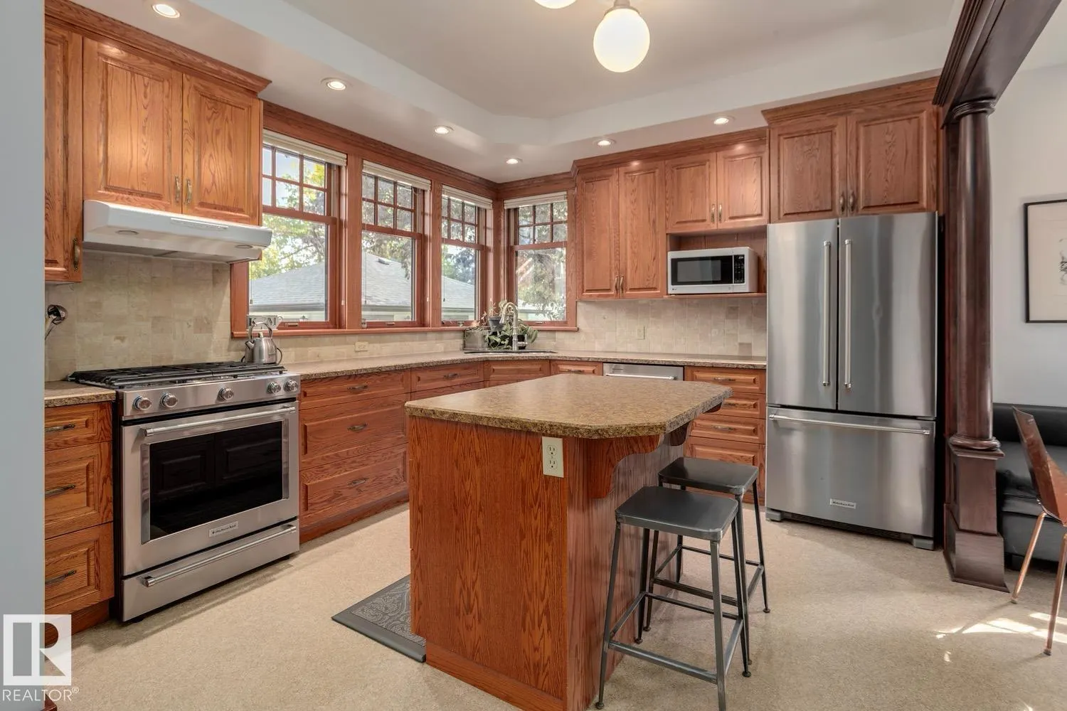 11119 60 ST NW NW