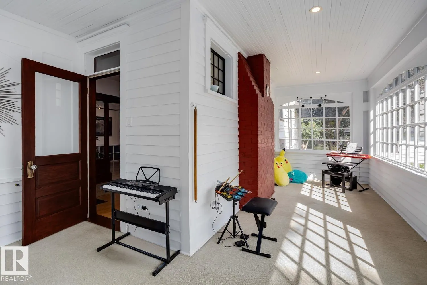 11119 60 ST NW NW