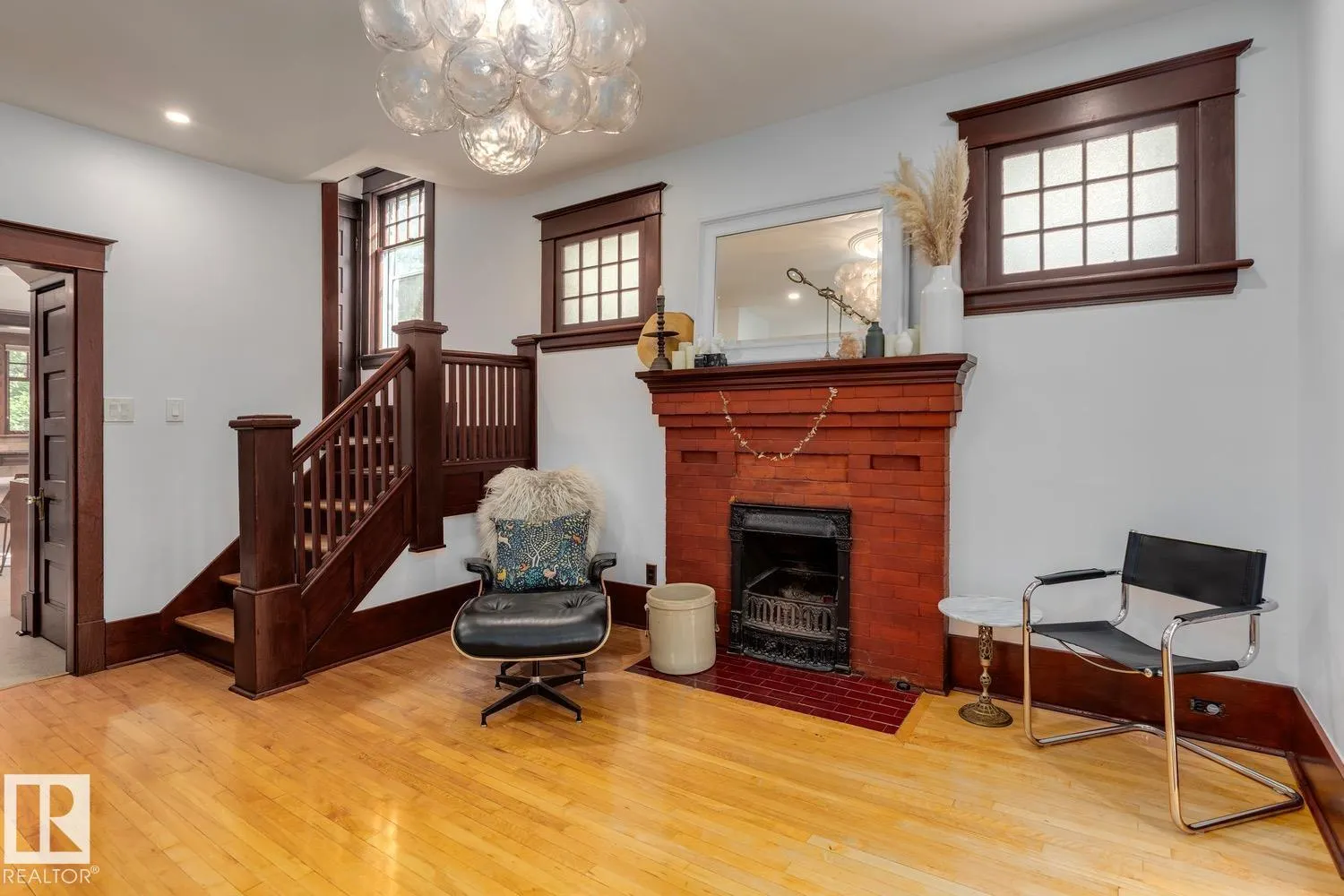 11119 60 ST NW NW