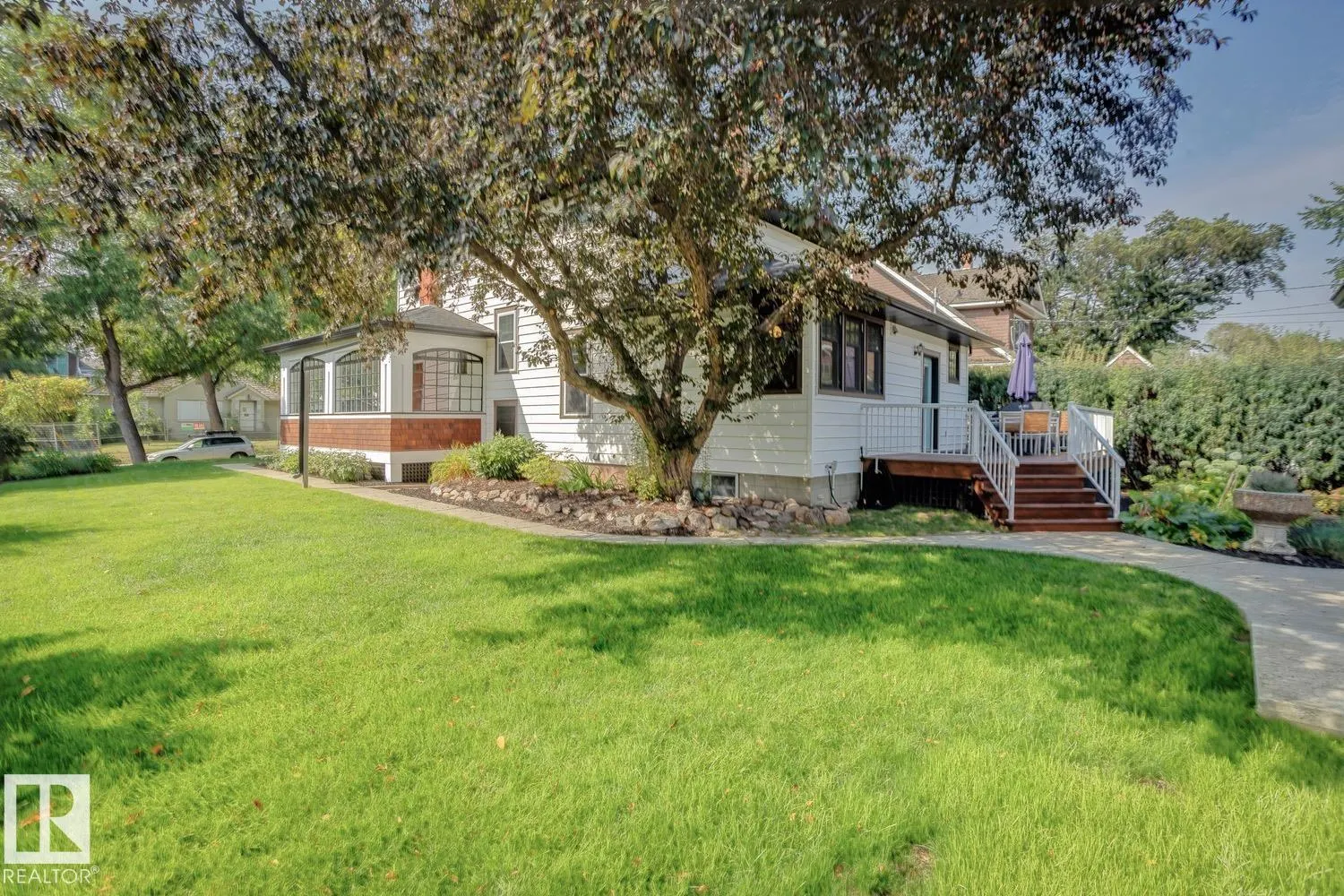 11119 60 ST NW NW