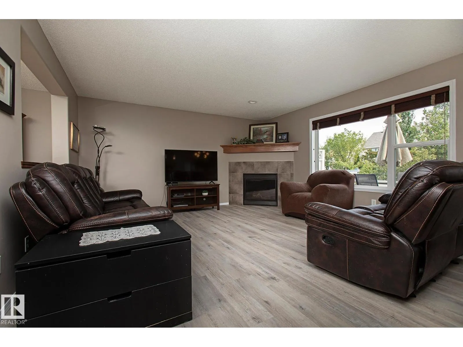 1115 82 ST SW