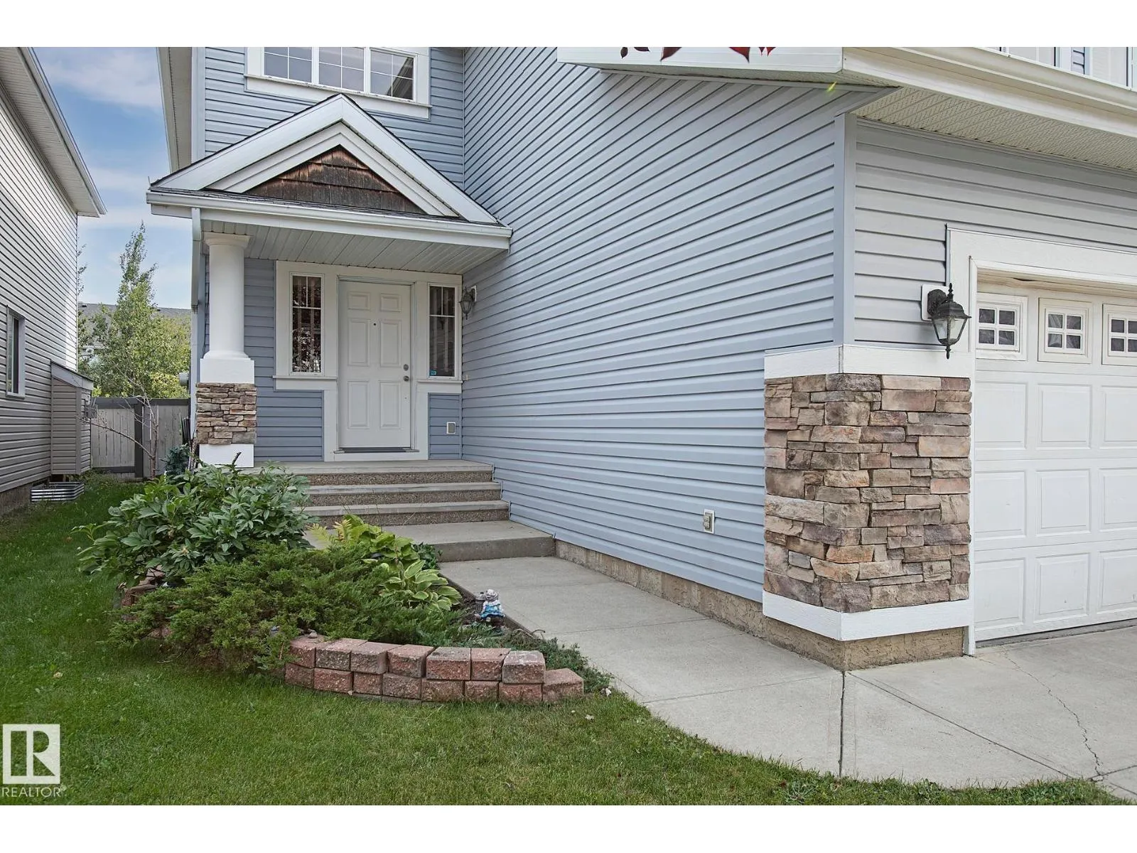 1115 82 ST SW
