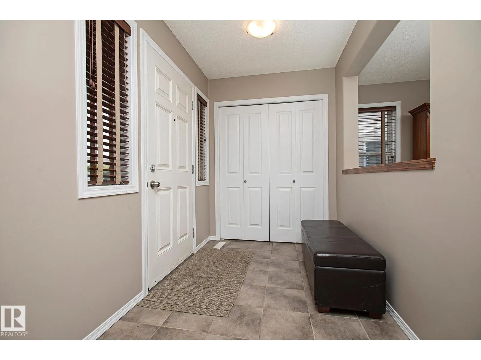 1115 82 ST SW