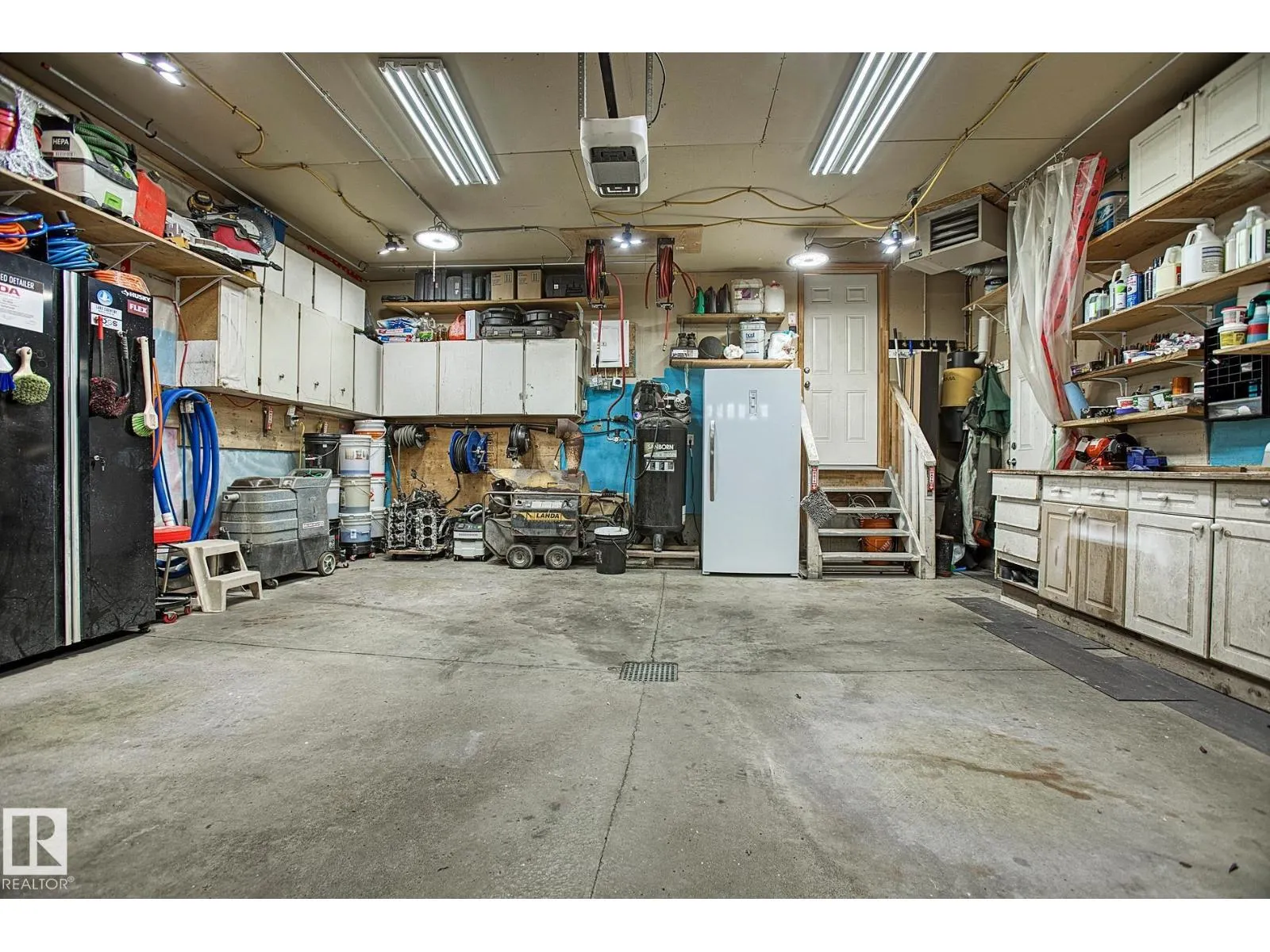 1115 82 ST SW