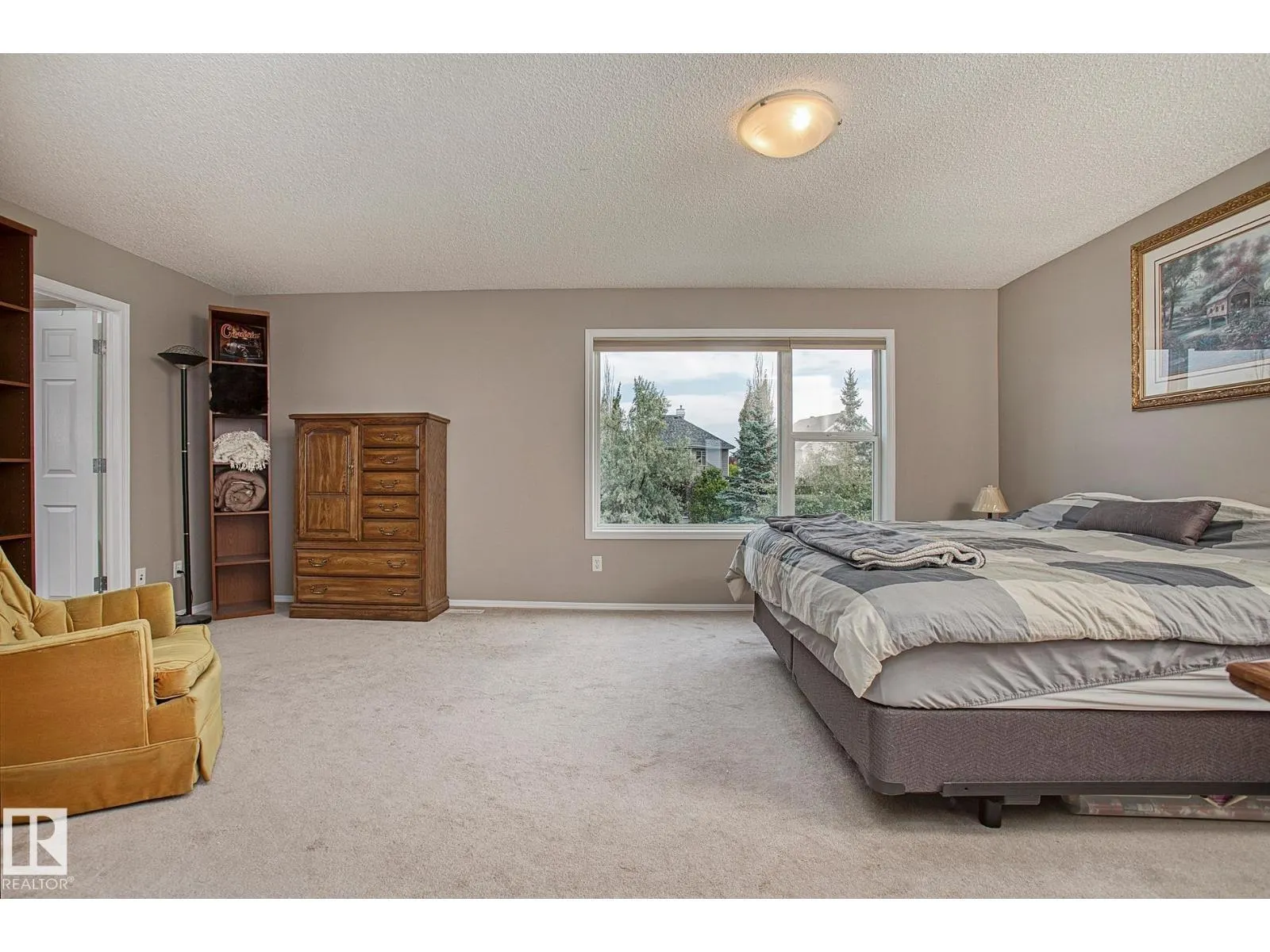 1115 82 ST SW