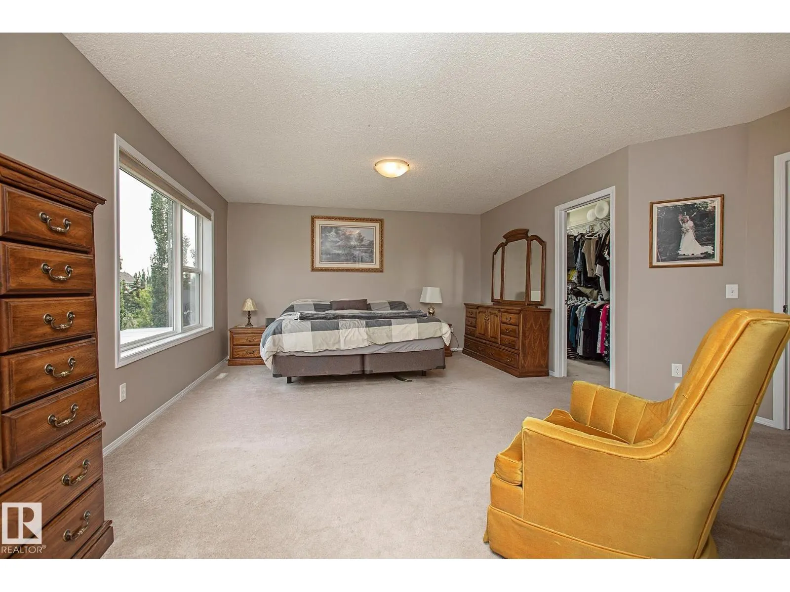 1115 82 ST SW