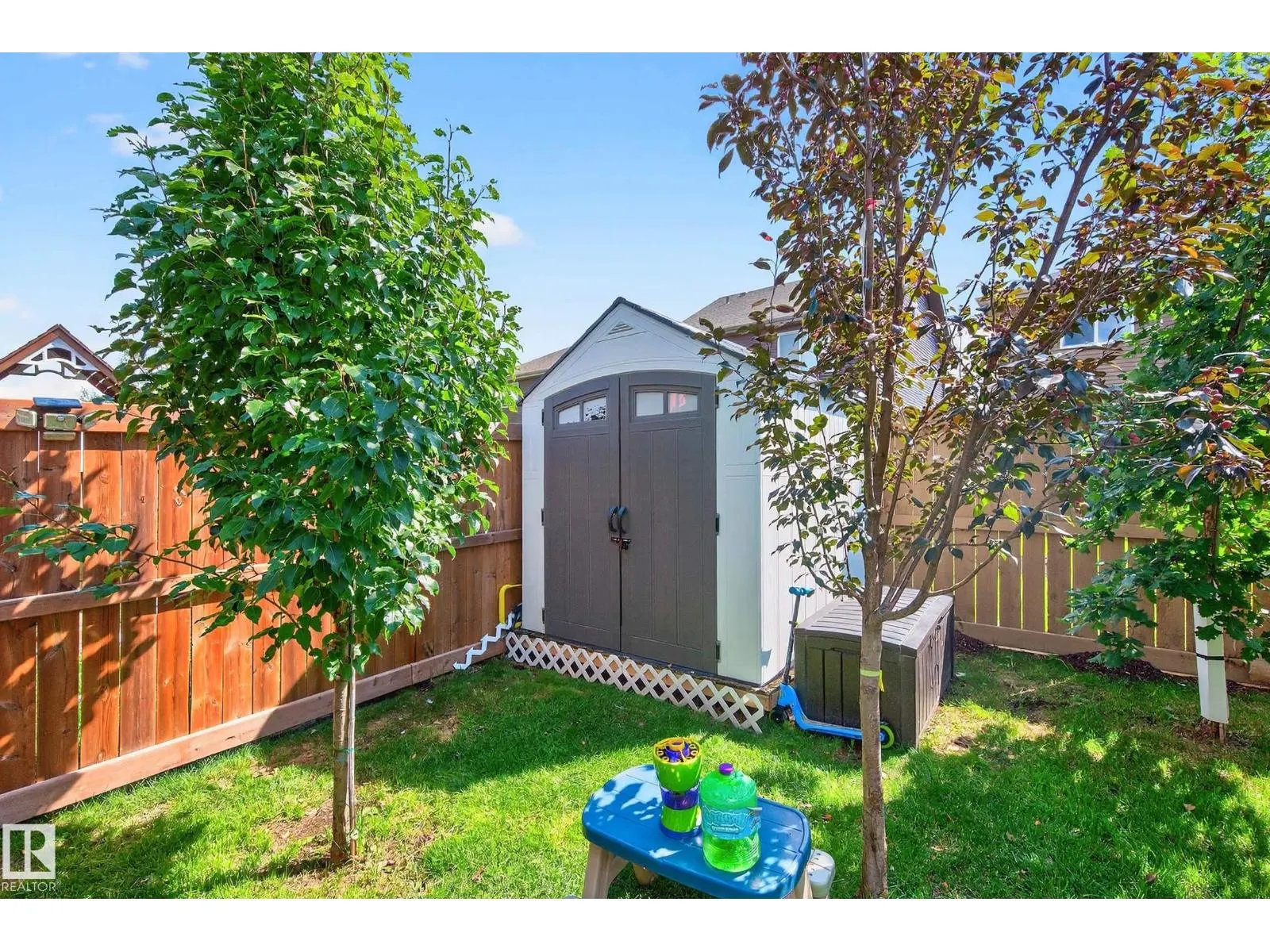 5915 19 AV SW