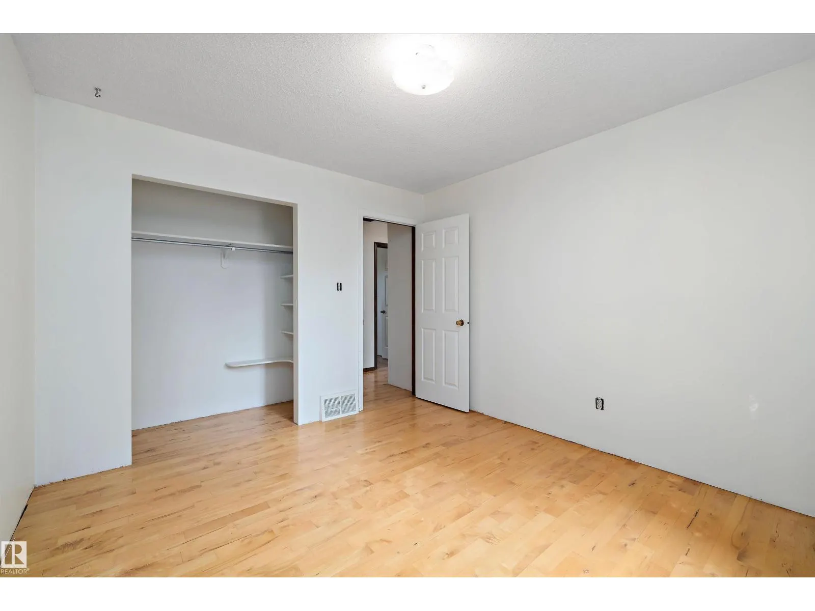 #35 24119 TWP ROAD 554