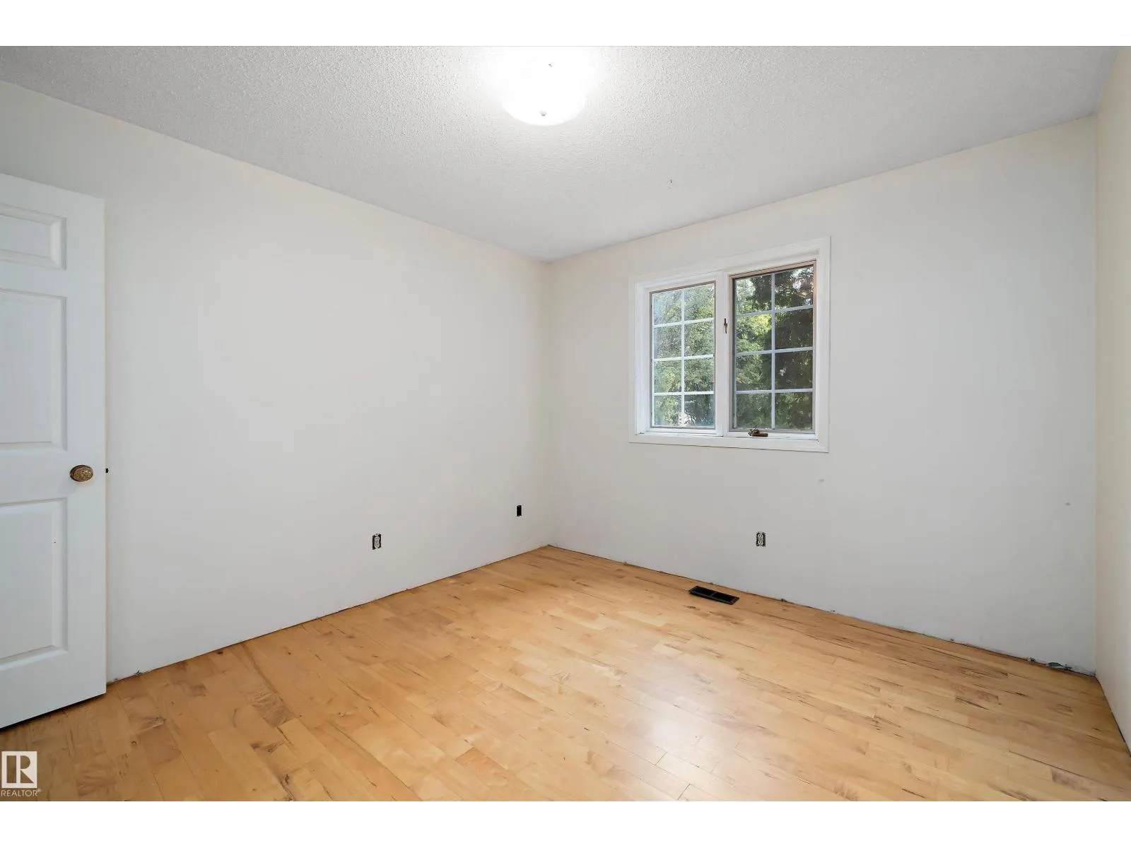 #35 24119 TWP ROAD 554