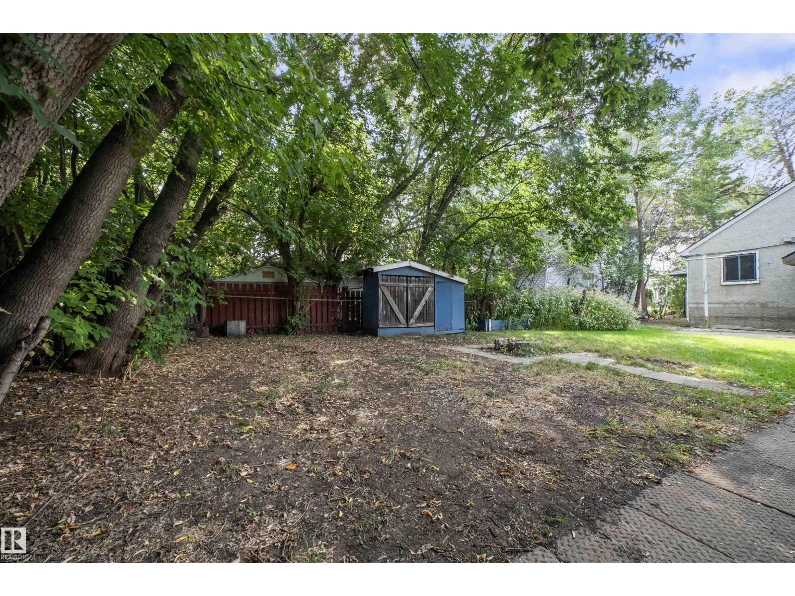 11819 45 ST NW