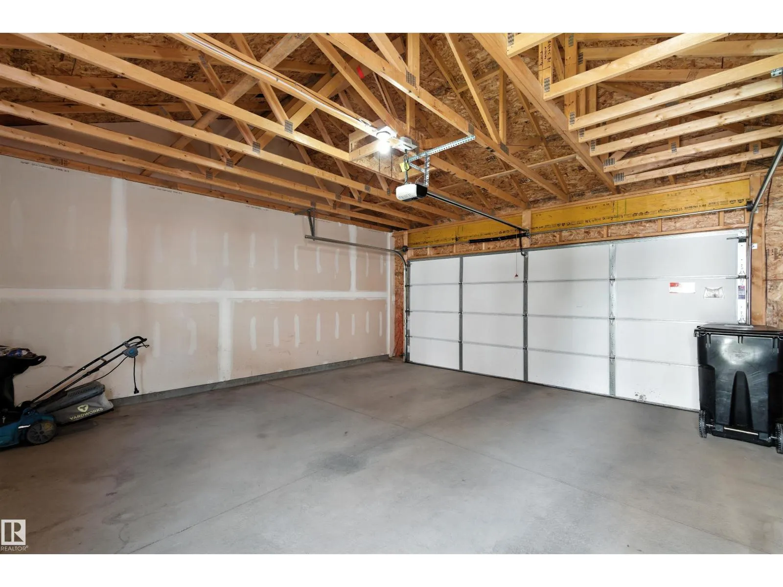 8085 CHAPPELLE WY SW