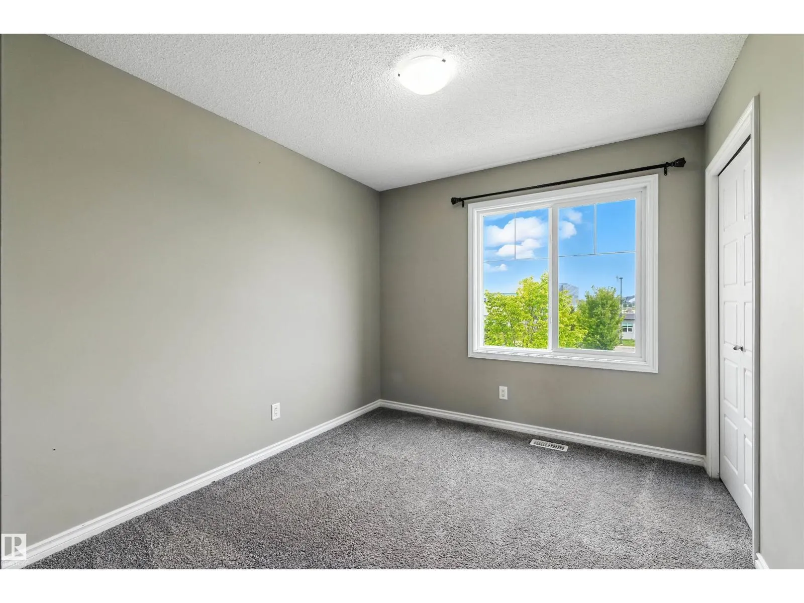 8085 CHAPPELLE WY SW