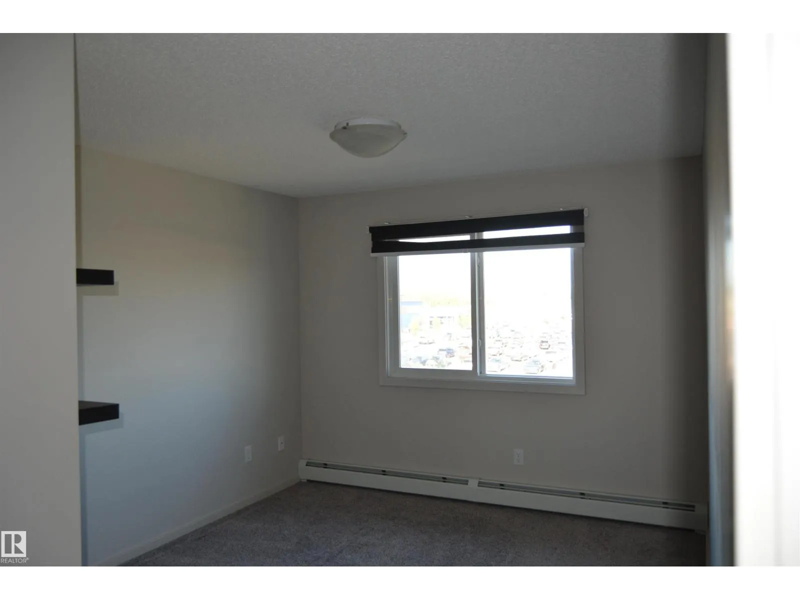 #408 5404 7 AV SW