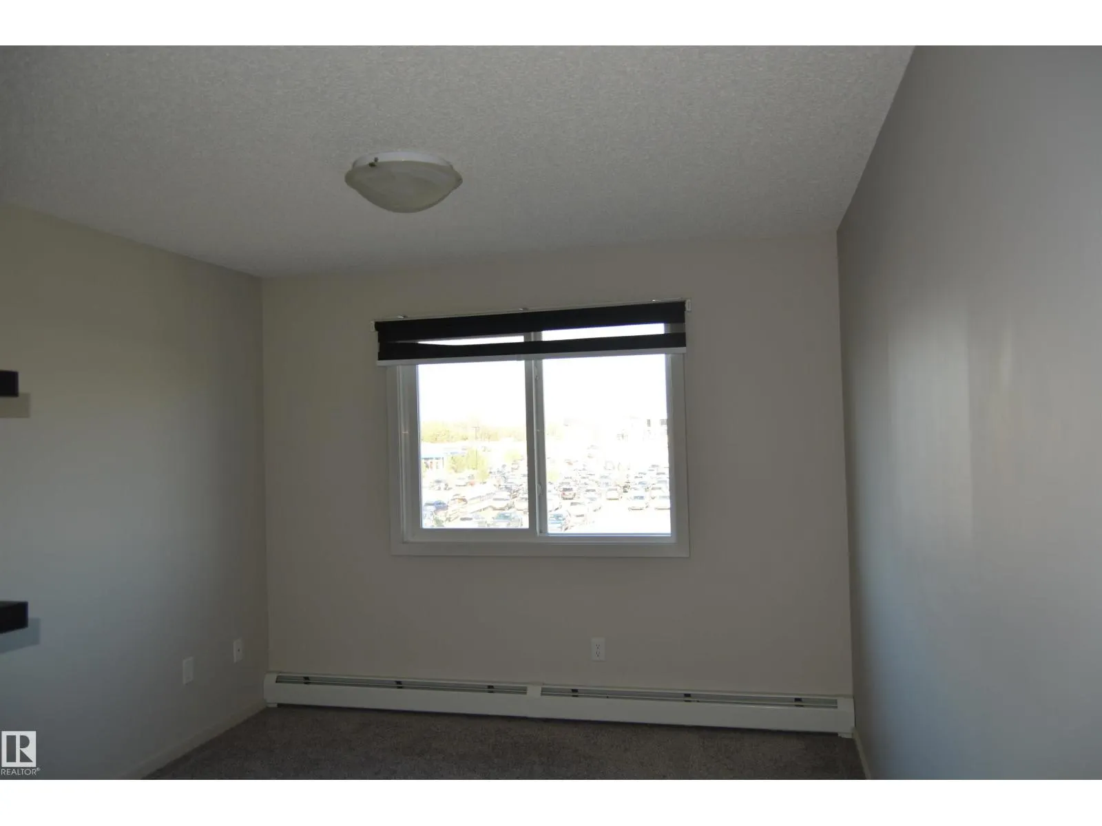 #408 5404 7 AV SW