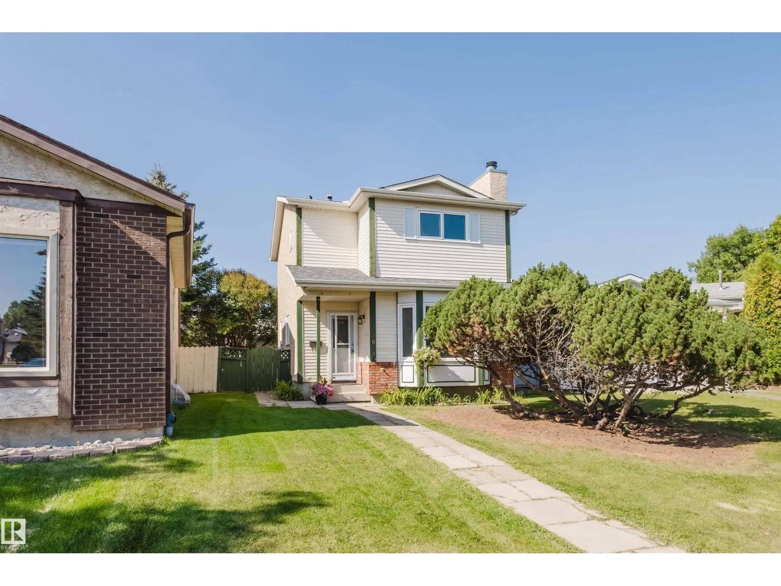 2018 108 ST NW