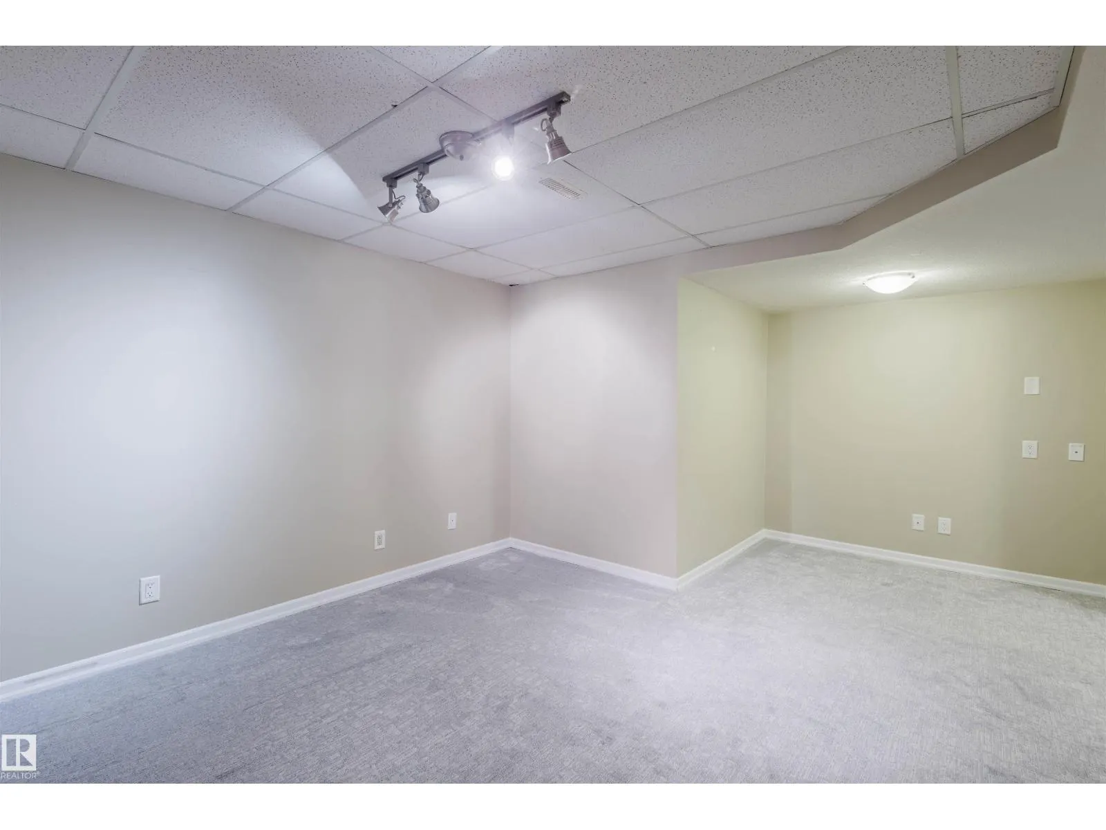 2018 108 ST NW