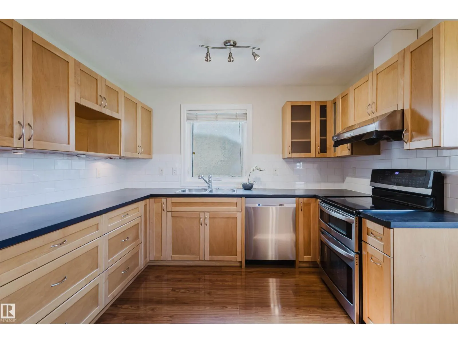 2018 108 ST NW
