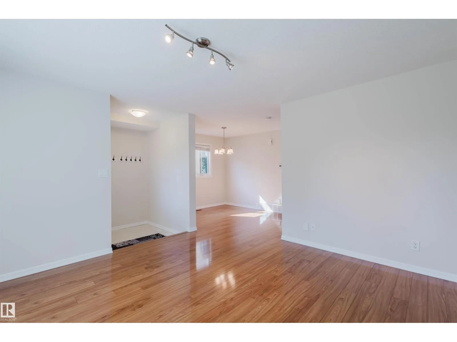 2018 108 ST NW