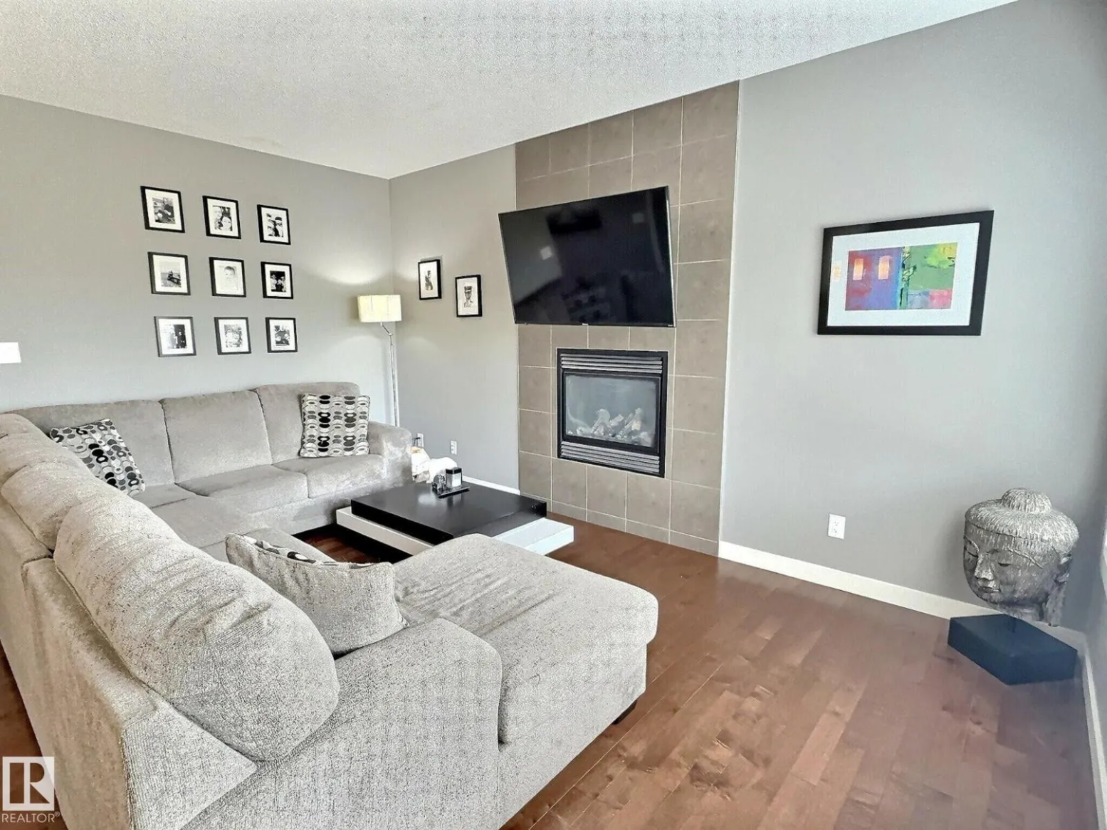 21703 80 AV NW