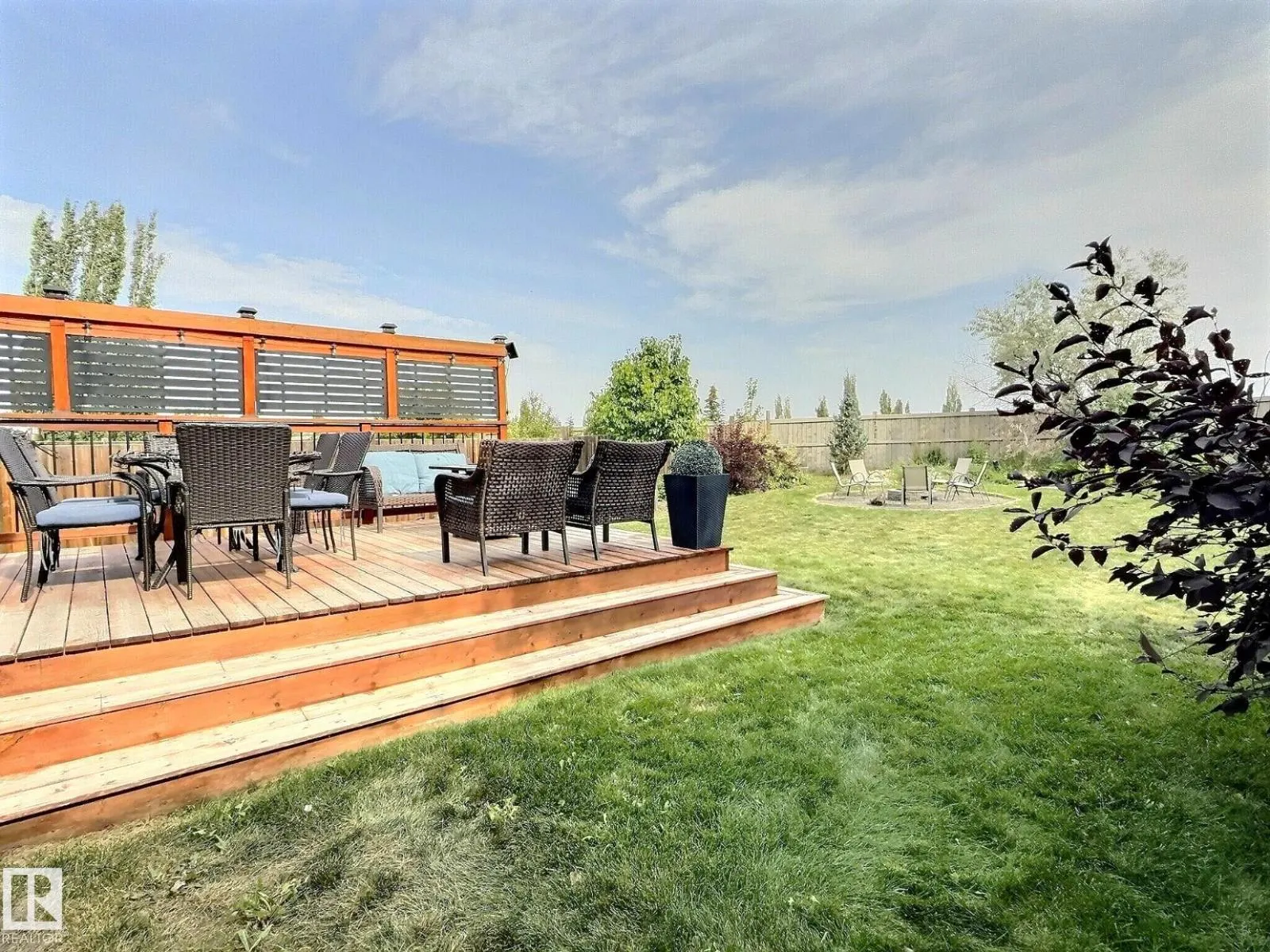 21703 80 AV NW