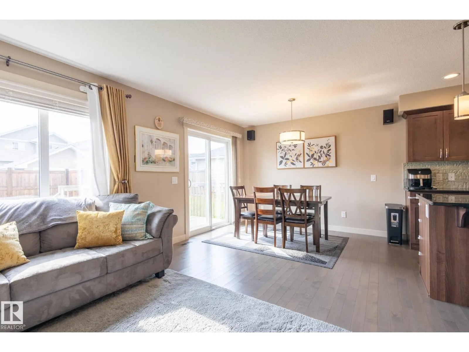 2379 GLENRIDDING BV SW