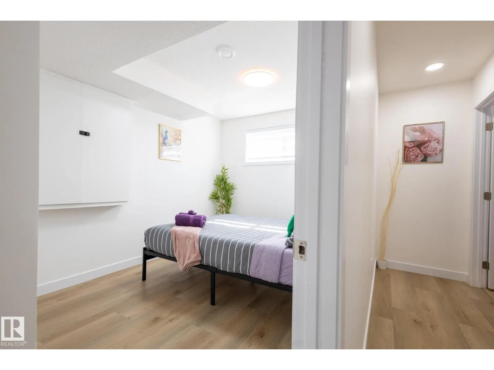 2379 GLENRIDDING BV SW