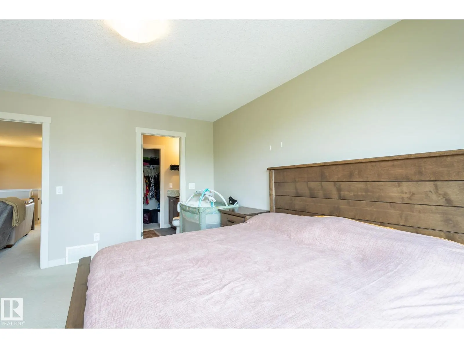 2379 GLENRIDDING BV SW
