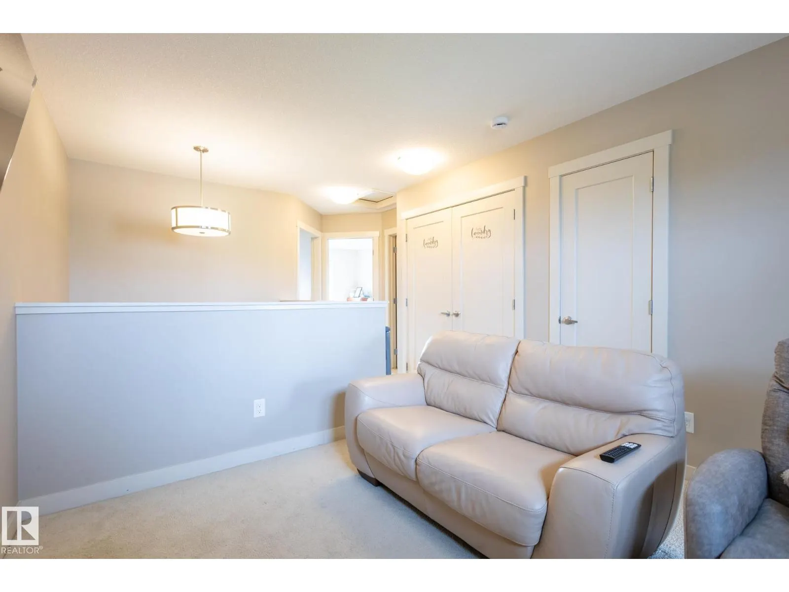 2379 GLENRIDDING BV SW
