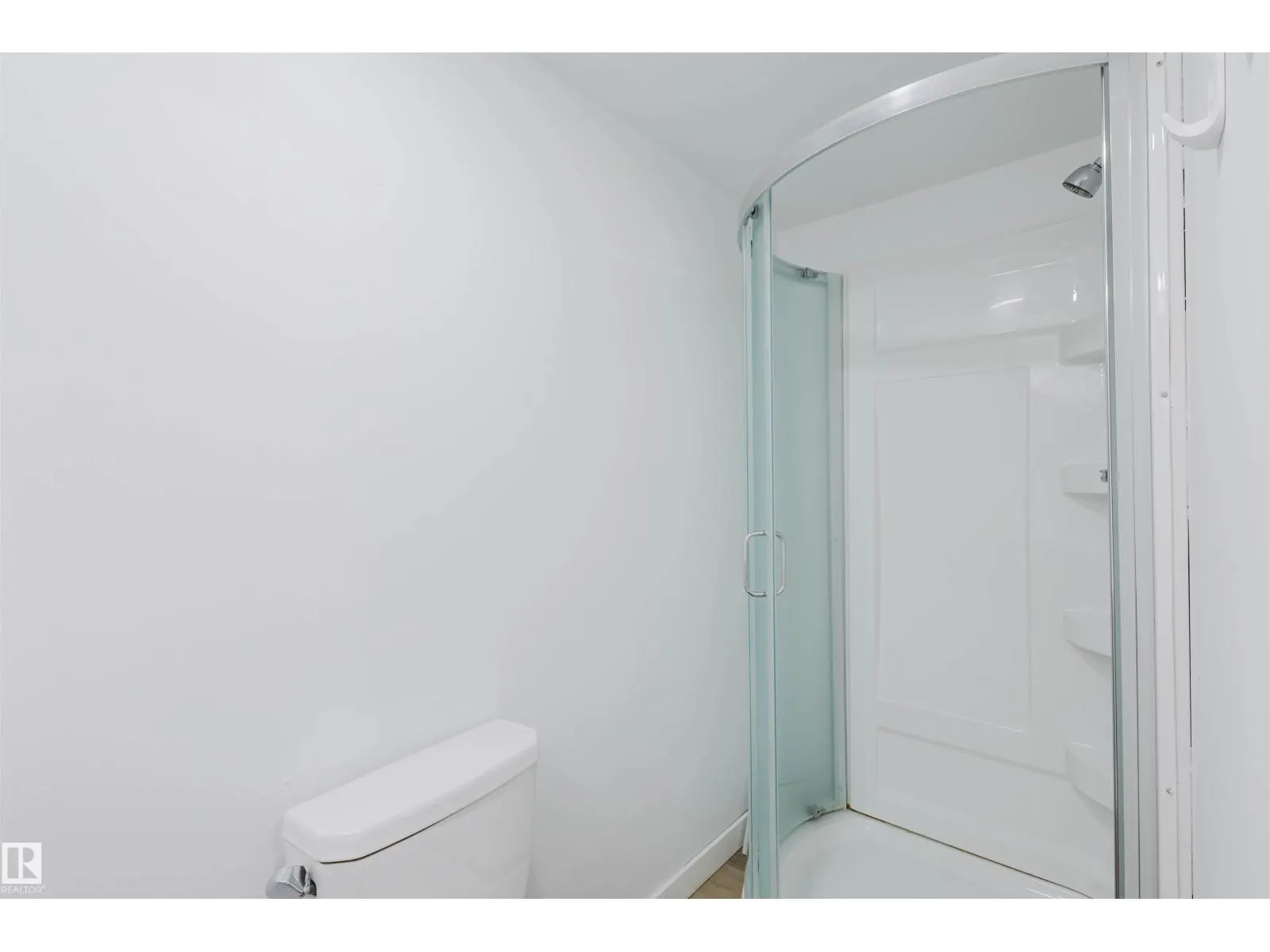 10948 75 AV NW