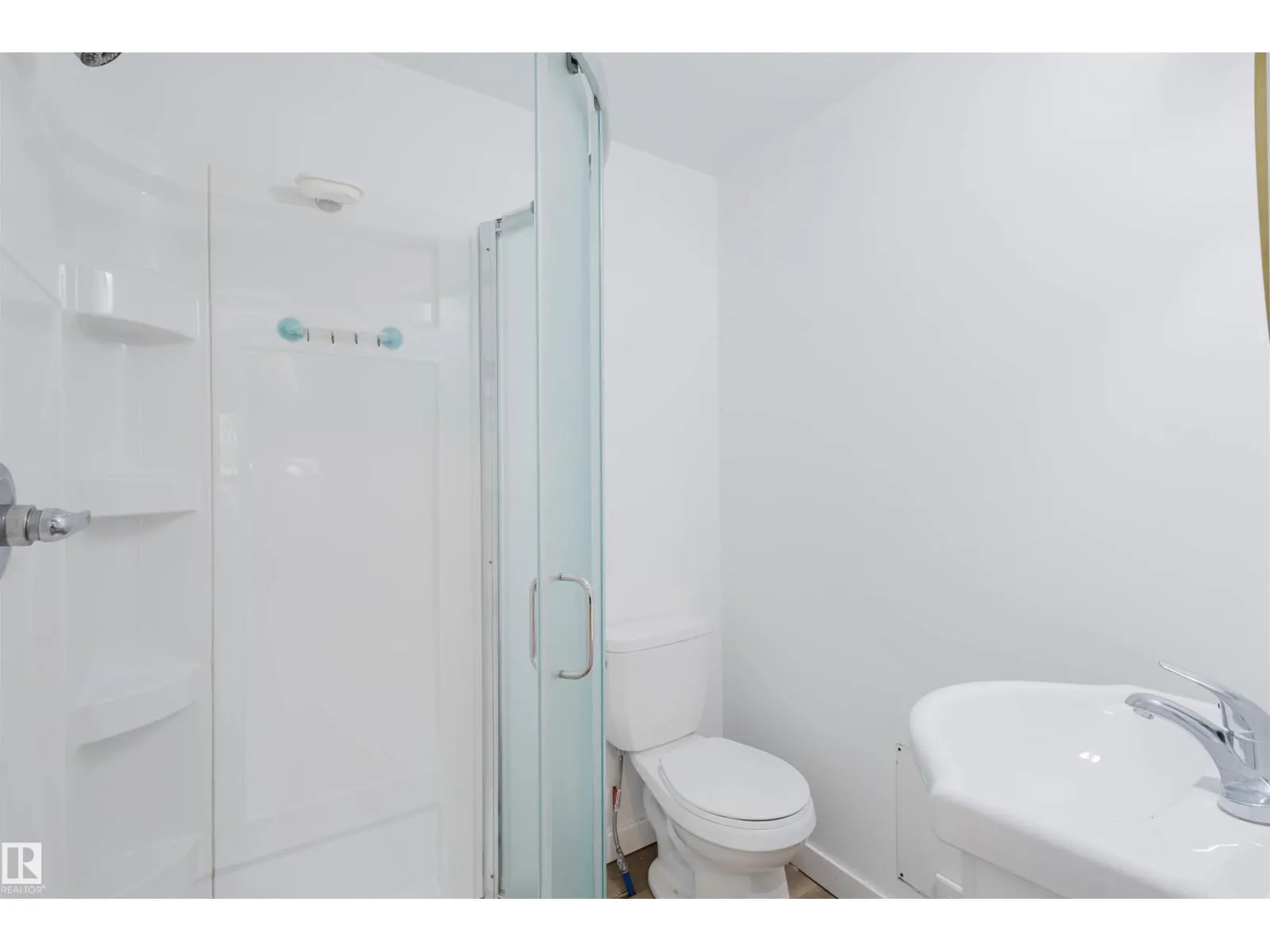 10948 75 AV NW