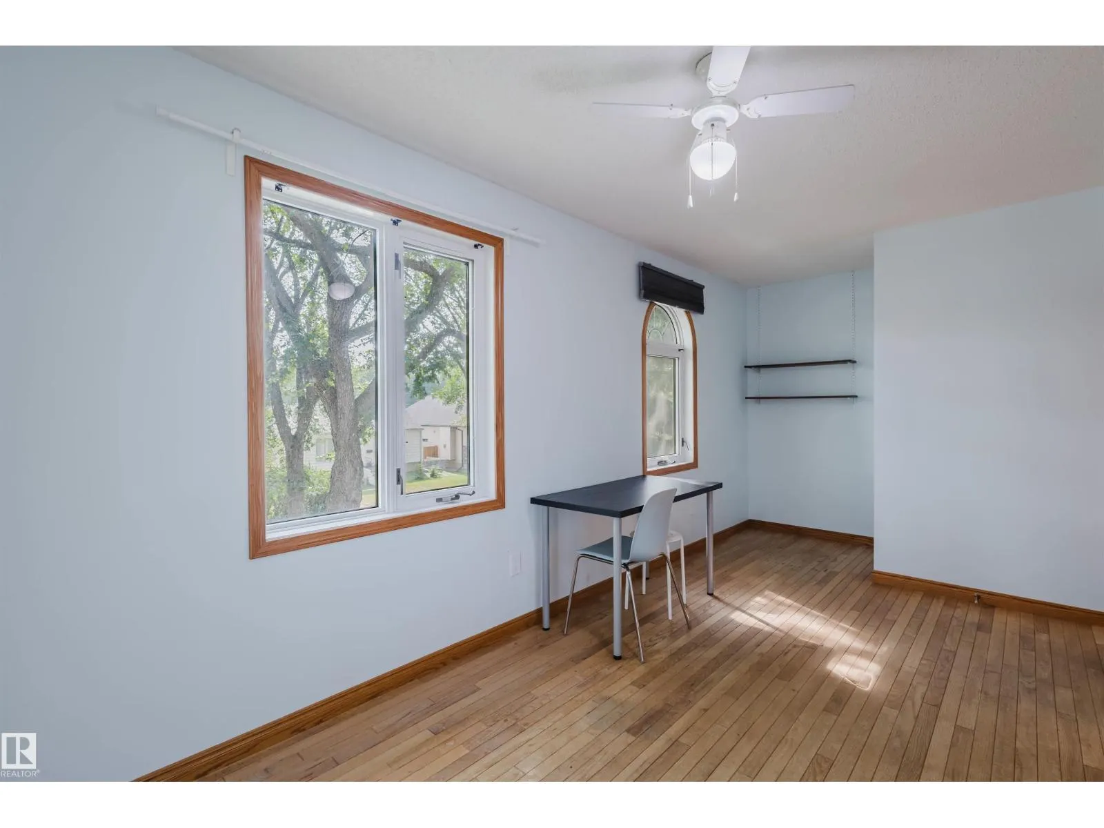 10948 75 AV NW