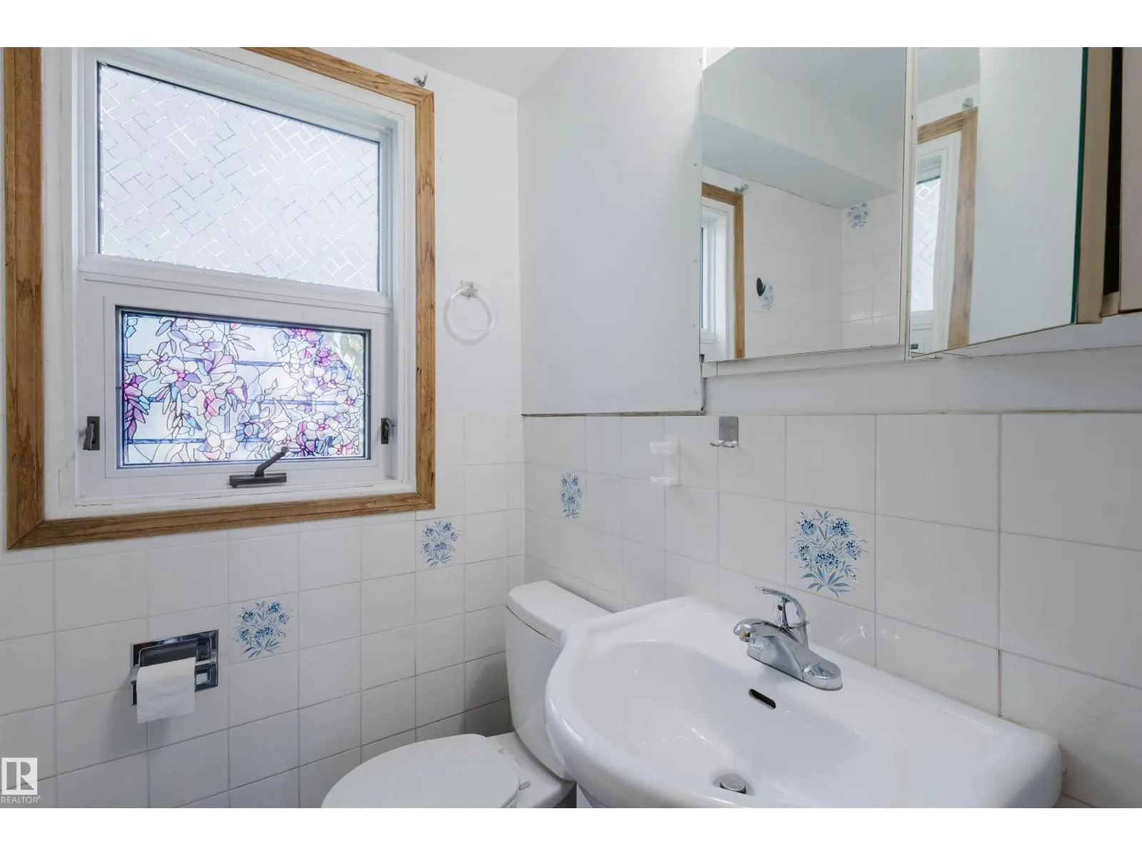 10948 75 AV NW