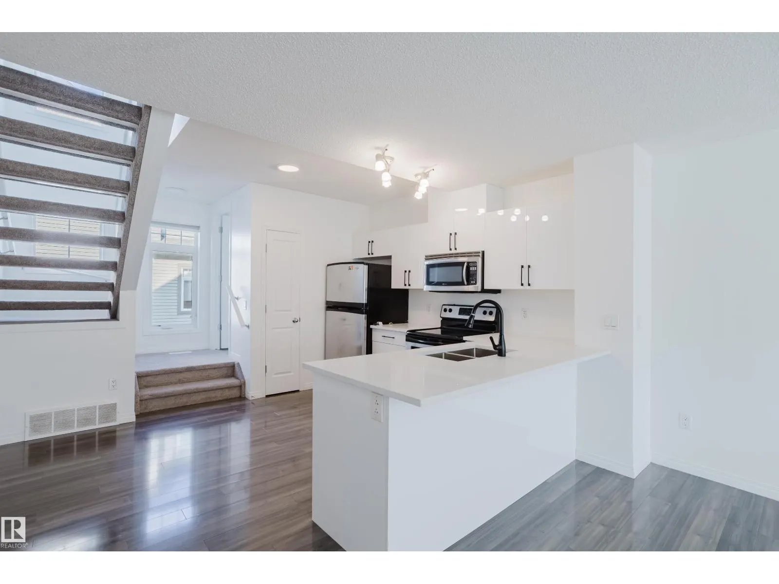 #3 465 Hemingway RD NW