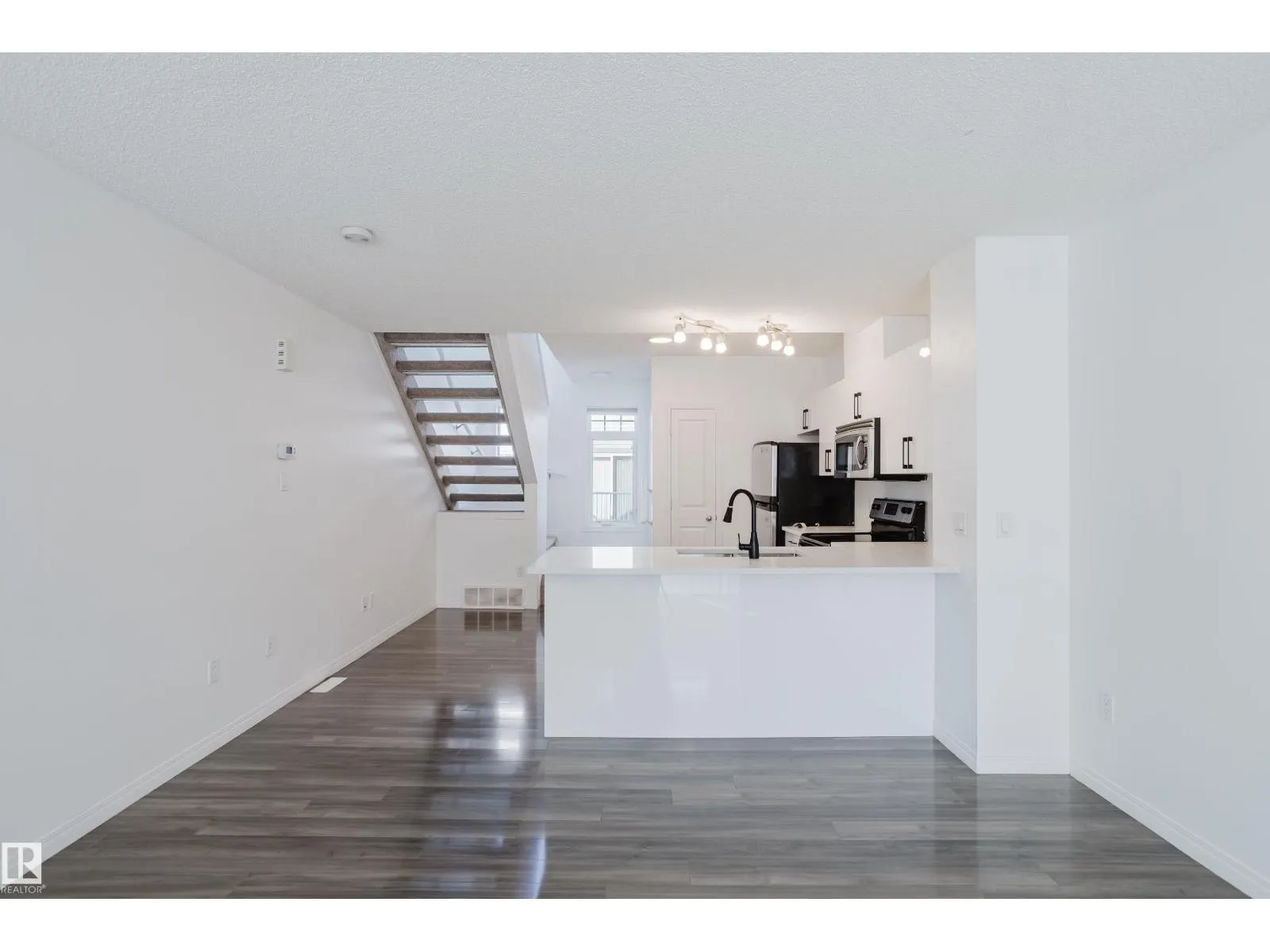 #3 465 Hemingway RD NW
